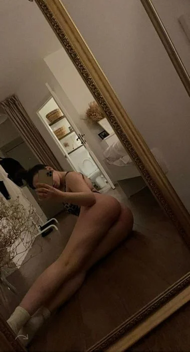 Шлюха без маски симпатии: Разоблачение мира интим-досуга